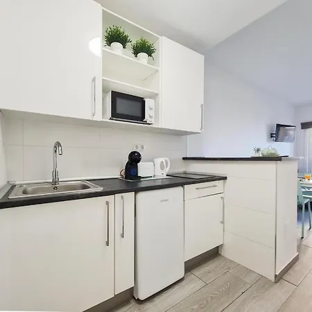 Beautiful In Benalbeach Apartment *